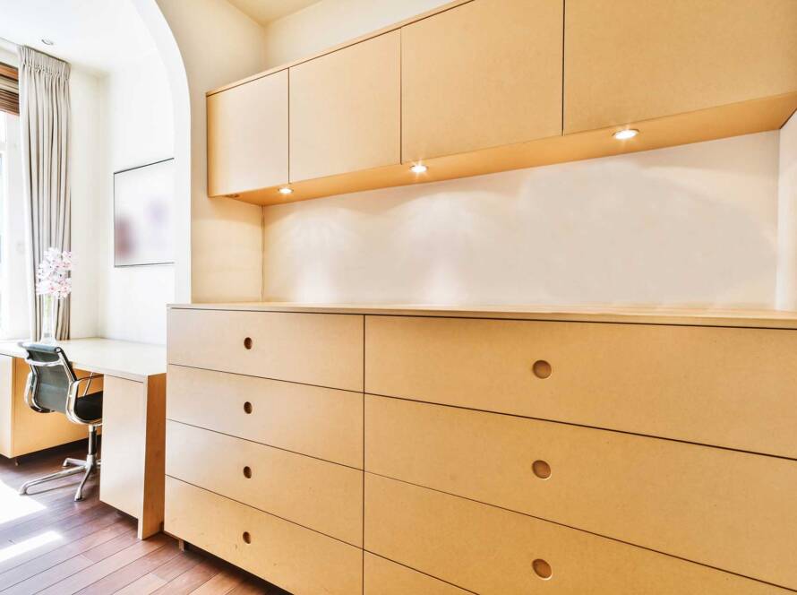 Ideas-para-aprovechar-el-espacio-con-muebles-a-medida-en-Barcelona